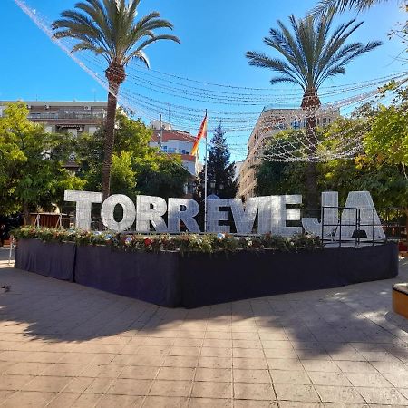 Luxury 2 Bedrooms Apartment With A Garage Torrevieja Kültér fotó